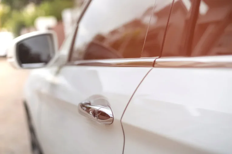 Voiture de courtoisie
